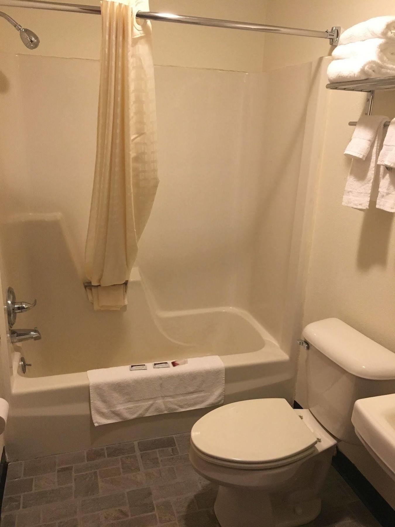 Waterford Inn Dış mekan fotoğraf